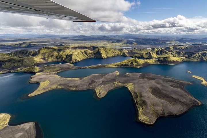 Airplane sightseeing flight over Landmannalaugar and the highland 2