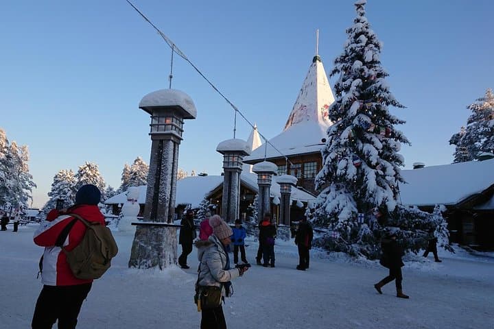 Private Santa Claus Village & Rovaniemi city tour