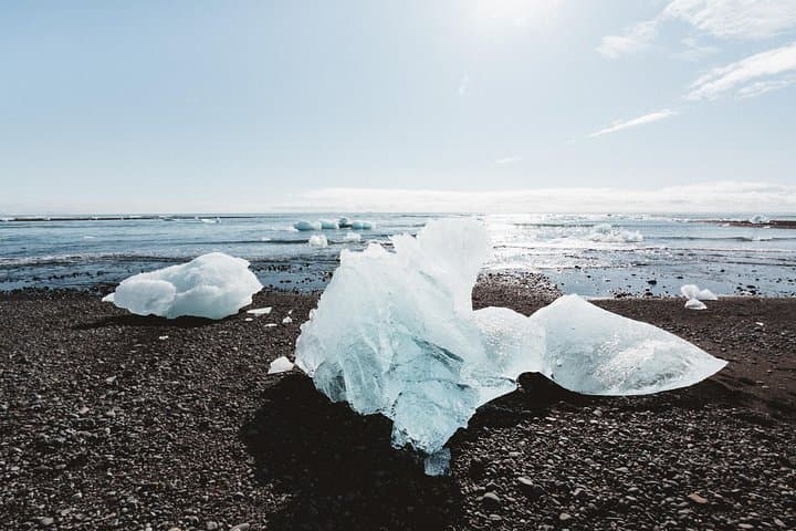 Private 2-Day Glacier Lagoon, Ice Cave and Northern Lights 4