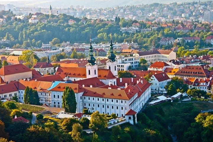 Private Transfer: River Cruise Dock Nuremberg to Prague: Port / Harbor transport 3