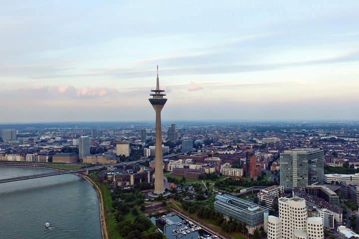 Dusseldorf Old Town: Heritage, Architecture & Vibrant Culture 2