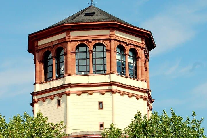 Dusseldorf Old Town: Heritage, Architecture & Vibrant Culture 3