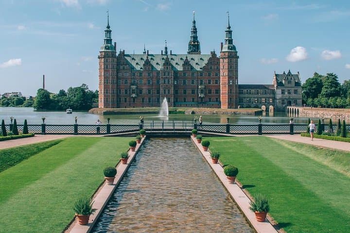 4-Hour Private Half-Day Frederiksborg Castle Tour