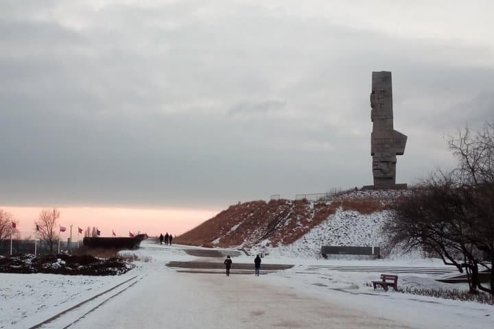 Private WW2 Tour of Westerplatte,Gdansk and Stutthof Including Lunch 4