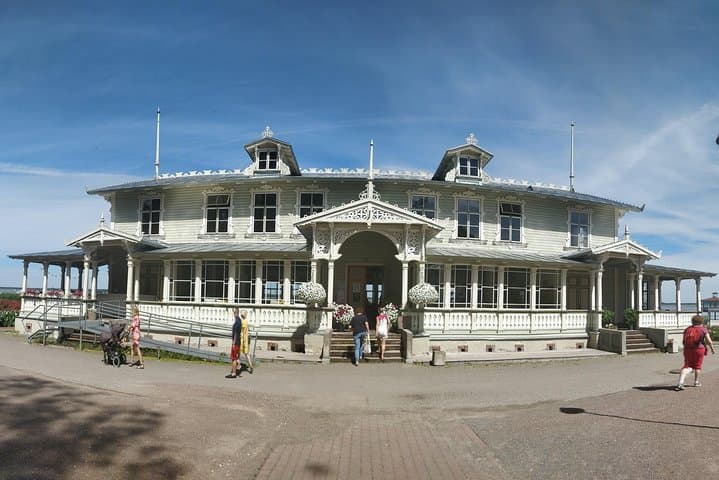 Go West – Private 1 Day Trip to West Coast 2