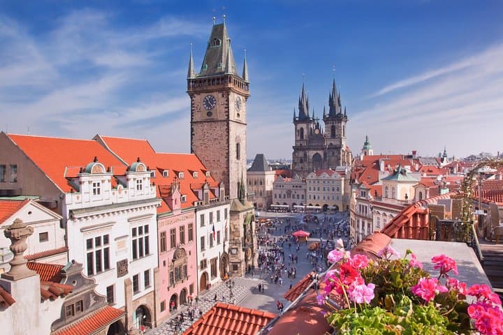 Private Transfer: River Cruise Dock Nuremberg to Prague: Port / Harbor transport