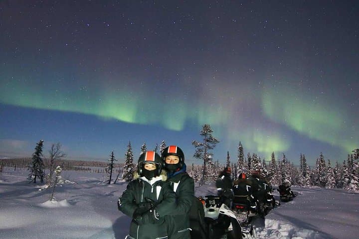 Snowmobile Aurora Expedition with dinner 3