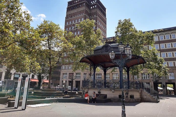 Dusseldorf Old Town and Altbier Tour 3