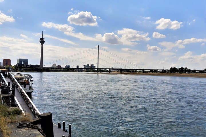 Dusseldorf Old Town and Altbier Tour 4