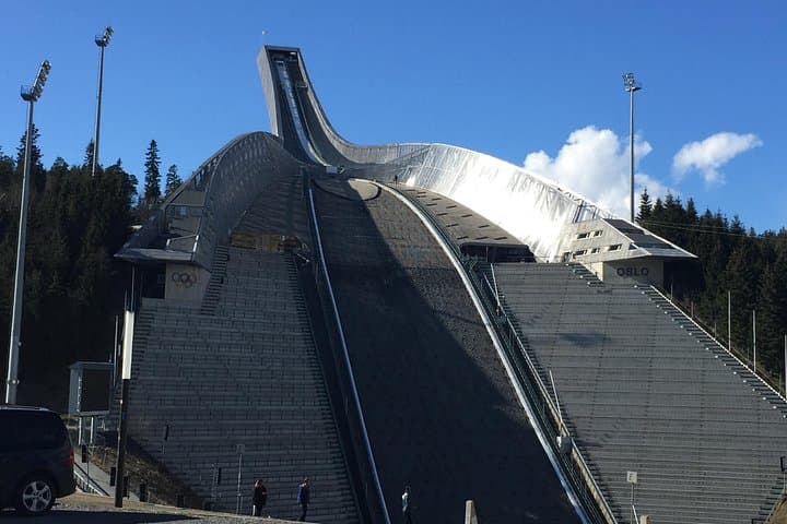 Oslo sights by car 3