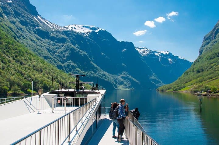 Private guided, Bergen to Oslo - Nærøyfjord Cruise & Flåm Railway 4