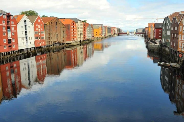 Trondheim Private Transfer from Trondheim (TRD) Airport to City centre 3