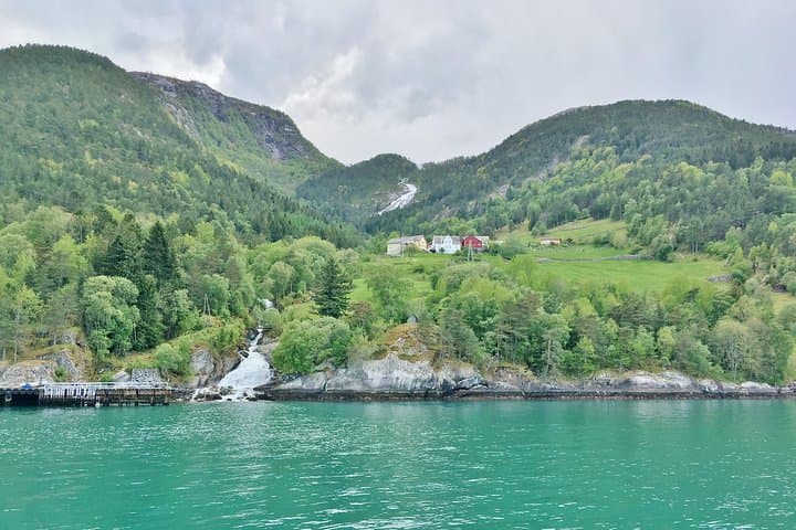 PRIVATE GUIDED TOUR: King of the Fjords – round trip to the Sognefjord, 11 hours 2