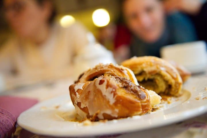 Discover Poznan: Walk, Take a tram and have a traditional snack 2