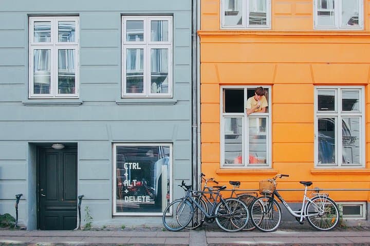Explore Copenhagen in 60 minutes with a Local 4
