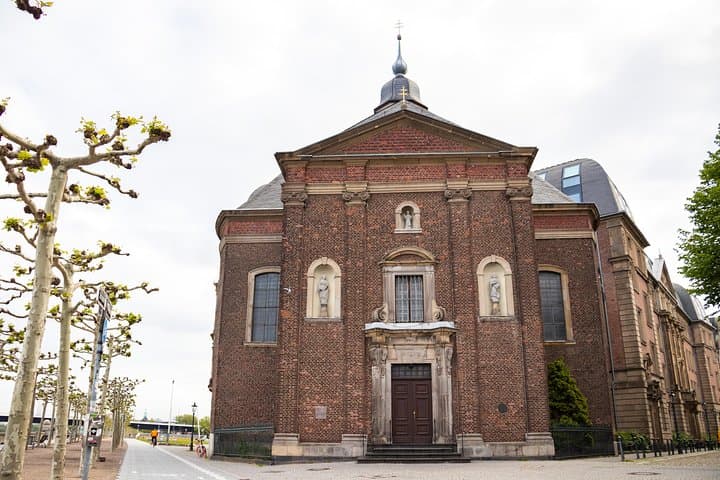 Historic Dusseldorf: Exclusive Private Tour with a Local 2