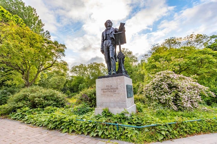 Historic Dusseldorf: Exclusive Private Tour with a Local 3