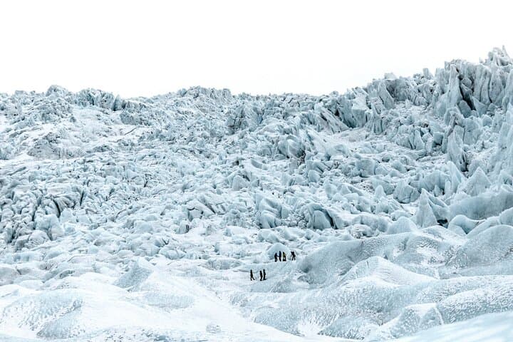 Private Jökulsárlón Glacier Lagoon 2 Day Tour & Glacier Hike