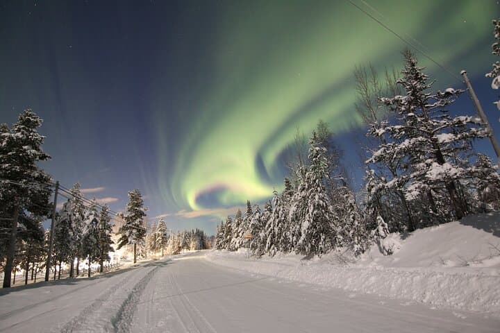 Guided Northern Lights Tour at Kiruna 5