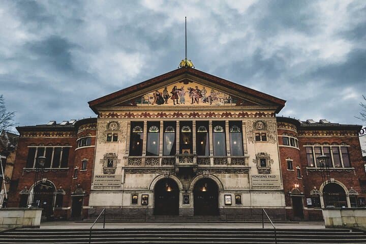 Aarhus Private Walking Tour with a Local 5