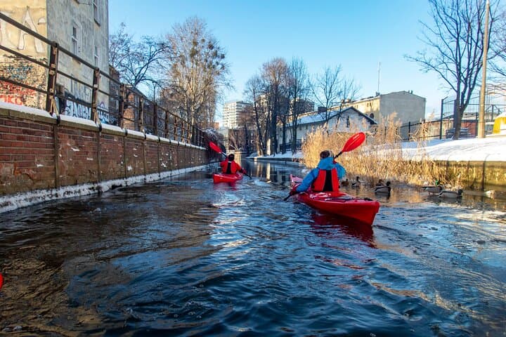 Guided Winter Kayak Tour in Gdańsk & Hot Chocolate Treat 3