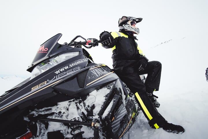 Fast-Paced Glacier Snowmobile Adventure from Gullfoss 4