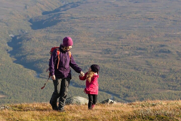 Full-Day Mountain Hike Activity in Abisko