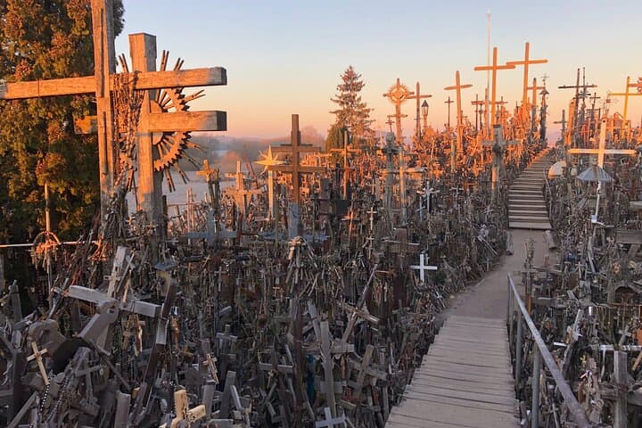 Private transfer Riga - Hill of Crosses - Riga 3