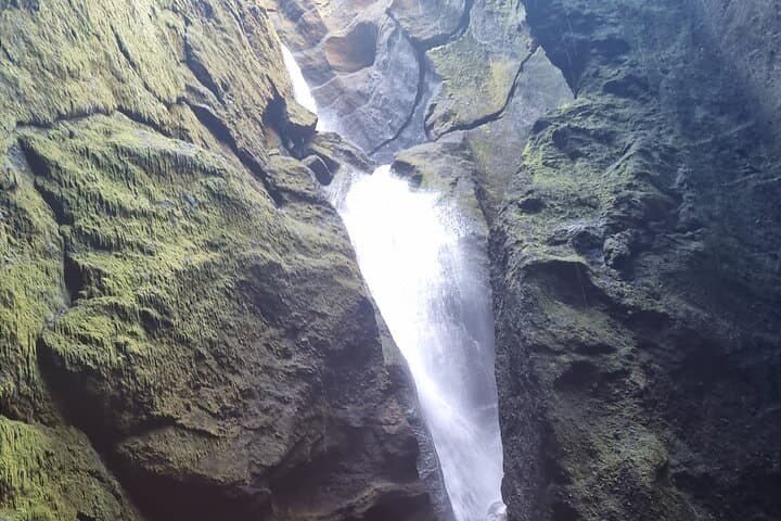 Private Tour to þórsmörk glaciers and waterfalls 4