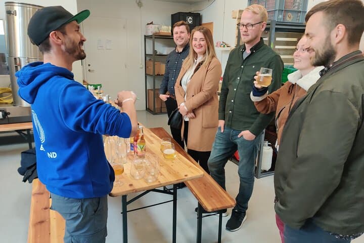 Meadery 1-Hour Tasting in Hella 2