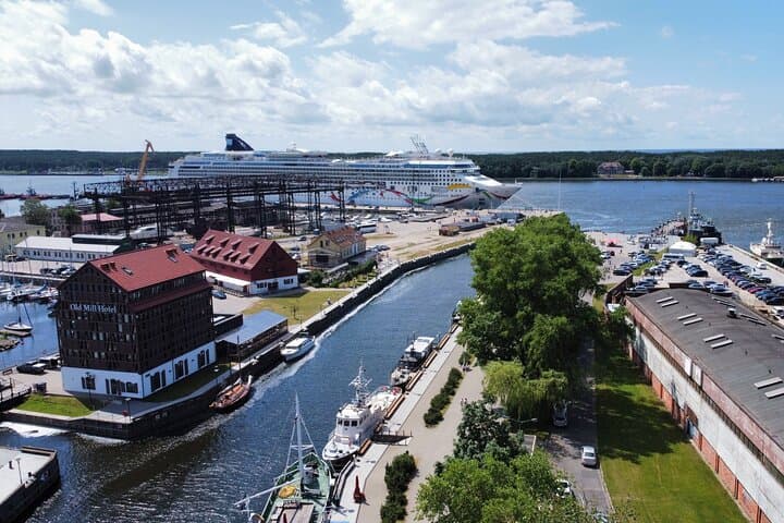 Private Old Klaipeda Guided Walking Tour 2