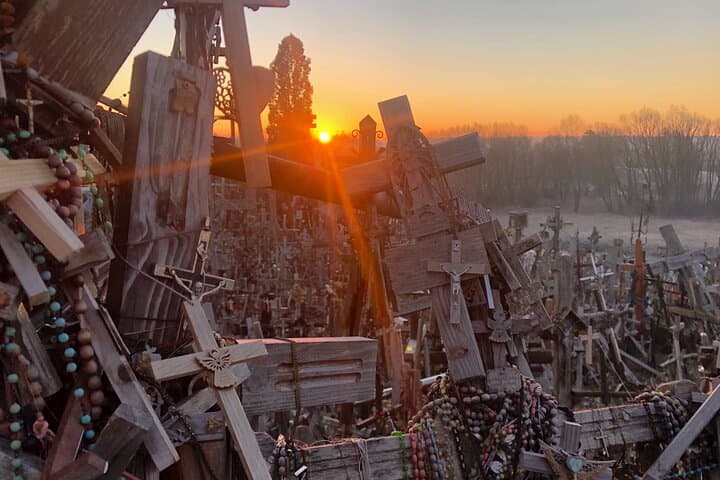 Sunrise at the Hill of Crosses - 2 countries in 1 day 2