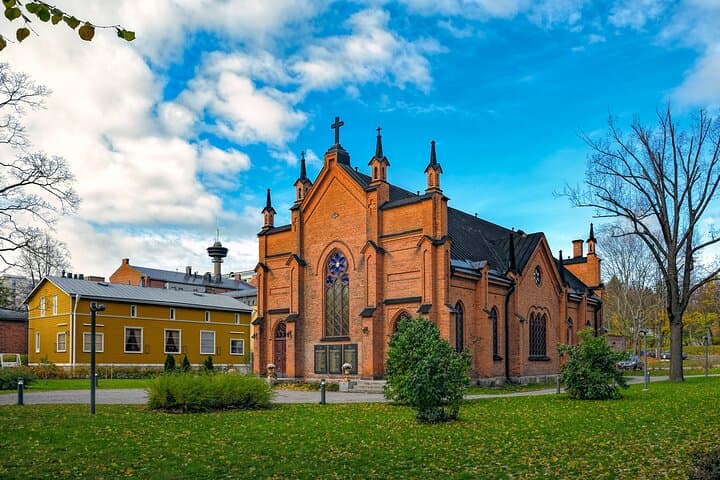 Private Historic Tampere Heritage Walking Tour 4