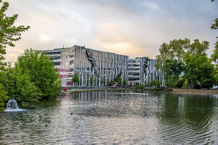 Explore Dusseldorf’s Art and Culture with a Local 4