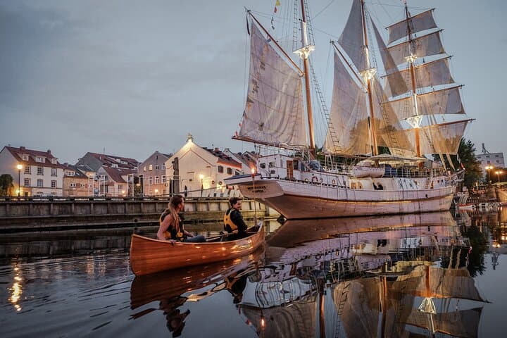 Night Canoe City Tour in Klaipeda 3