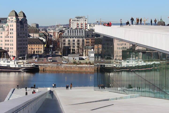 Explore Oslo’s Art and Culture with a Local 2