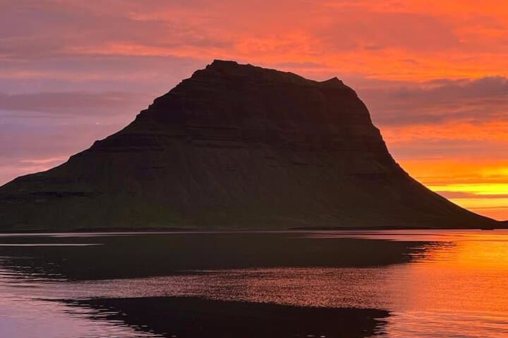 Midnight Sun Kayaking Adventure by Mt. Kirkjufell 2