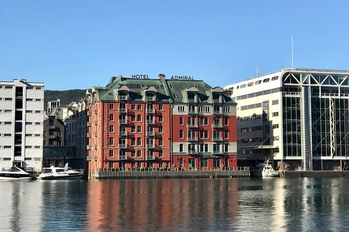 Private Walking Tour- Bergen Classics 5