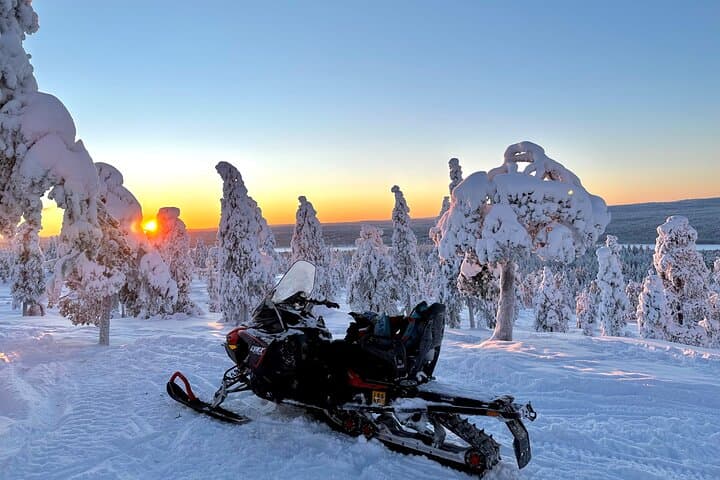 Full Day Activity with Snowmobiles in Rovaniemi