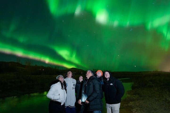 Private Aurora Hunt in Iceland with Professional Photos 3