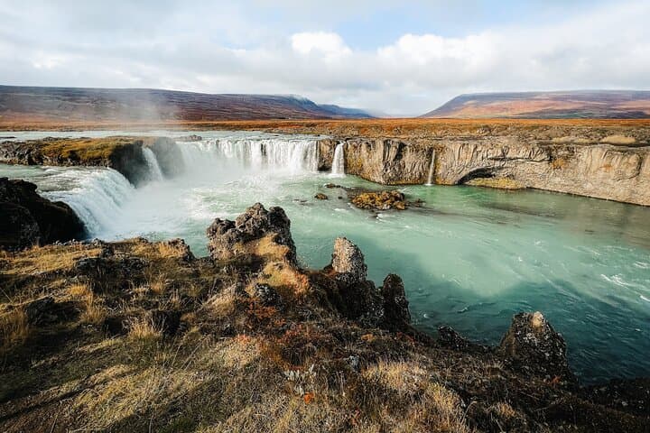 Private Shore Excursion in Godafoss Waterfall Myvatn and Baths 2