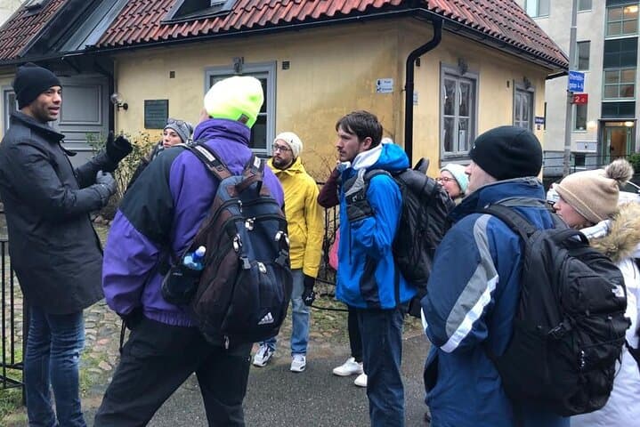 Historical Walking Tour in Restaurant and Bars in Central City 4