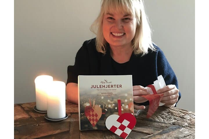 2 Hours Paper Hearts Weaving Activity in Copenhagen 2