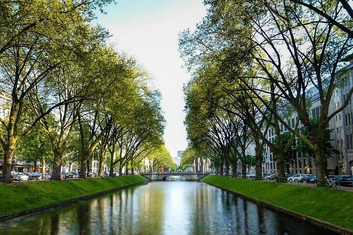 Dusseldorf Highlights Walking tour with A Guide 2