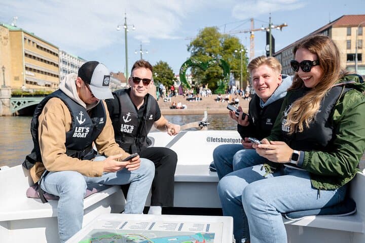 Self Drive Electric Boat in the Canals 4