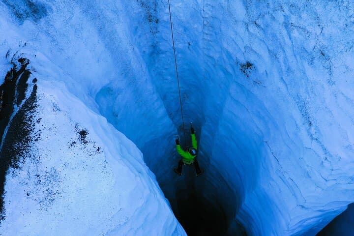 Micro group - Ice climbing at Sólheimajökull 2