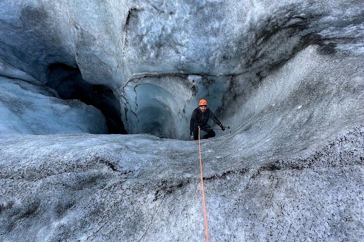 Micro group - Ice climbing at Sólheimajökull 4