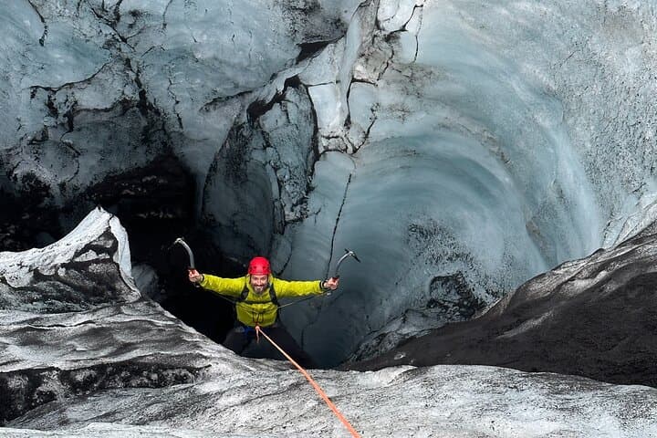 Micro group - Ice climbing at Sólheimajökull