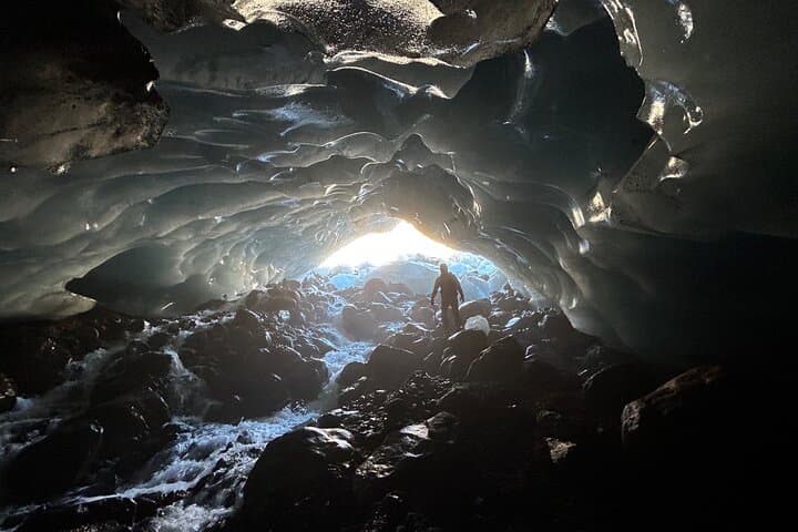 4 Hours Glacier Hiking Adventure