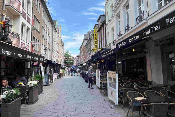 Delightful Düsseldorf Audio Guide: Old Town Historical Highlights 5
